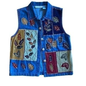 Dressbarn jean vest owl buttons medium